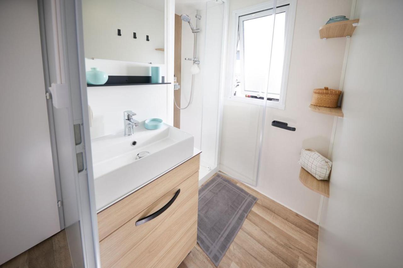 New Jungle Lake - Clim - Wifi - Draps & Serviettes - Bbq - 10' Des Plages Lattes Exteriör bild